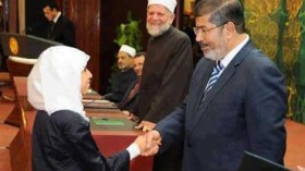 مرسي…زار الأغواط عام 2004 وكرّم حافظة القرآن وهيبة تومي بـ11 ألف دولار
