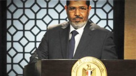 هل بدأت المواجهة بين الرئيس والعسكر في مصر؟