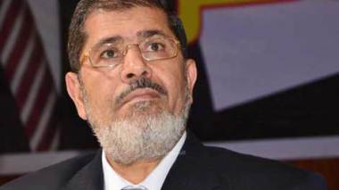Égypte : Morsi nomme un vice-président, met Tantaoui à la retraite