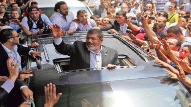 Explosion de joie place Tahrir à l'annonce de l'élection de Morsi