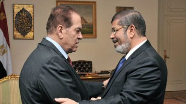 Égypte: Morsi voudrait une personnalité indépendante comme Premier ministre