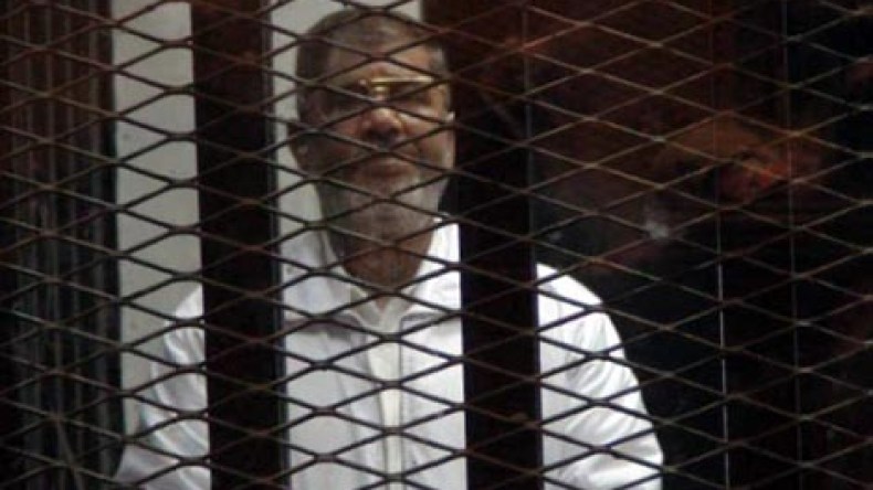 تأجيل محاكمة محمد مرسي في قضية “الهروب الكبير”