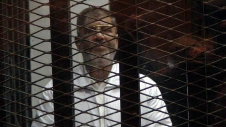 مرسي للقاضي تعقيبا على أحكام الإعدام: “أخشى على مصداقيتكم”