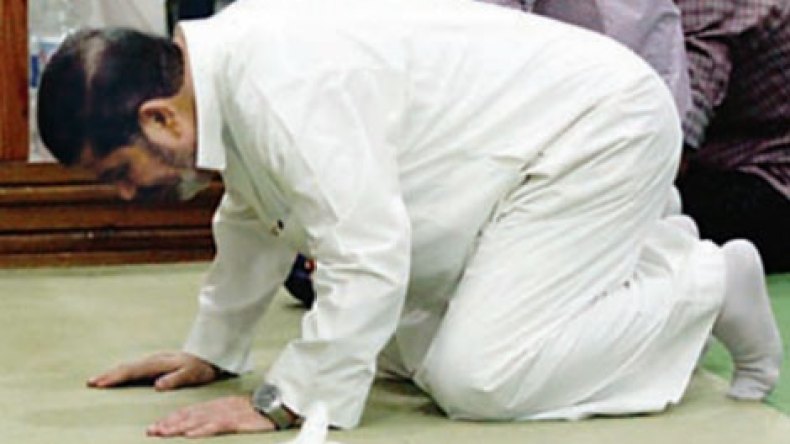 هكذا قضى مرسي أول ليلة بعد محاكمته