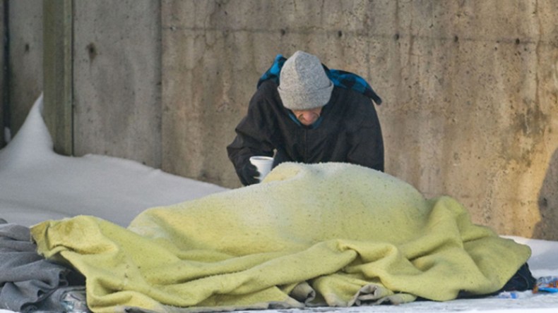 البرد يقتل جزائريا في جبال فرنسا بسبب السجائر!