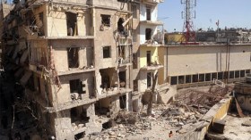 11 قتيلا في تفجير بدمشق ولجوء 68 عنصرا في الجيش إلى تركيا
