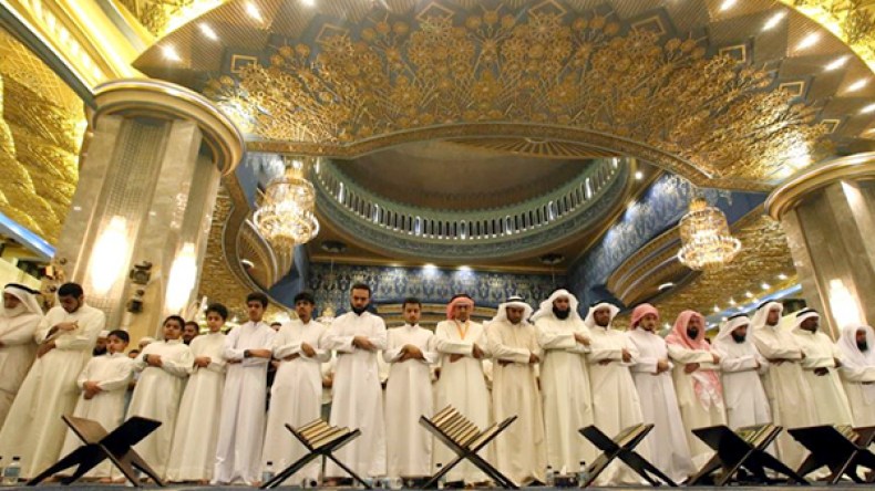 فتنة داخل المساجد بين السلفيين والأئمة بسبب كاميرات المراقبة!