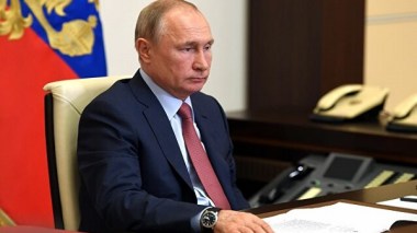 Poutine évoque les spéculations sur les origines du Covid-19