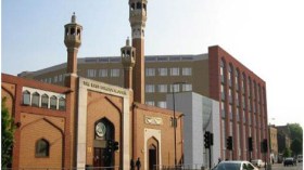 مائدة إفطار كبرى ببريطانيا للتعريف بالإسلام