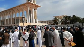 تعليق صلاة الجمعة بجامع الجزائر