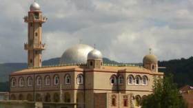 نقابة للزوايا تدعو إلى تجميد بناء المساجد !