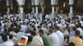 غلق العديد من المساجد خارج أوقات الصلاة لدواع أمنية