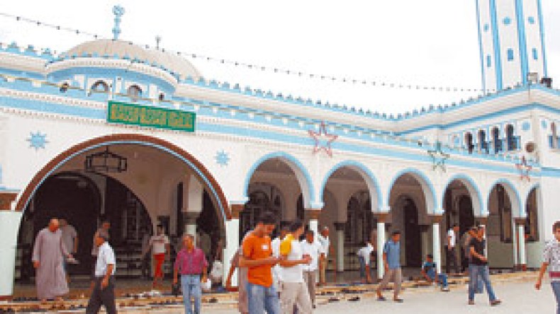 دعوات المصلين وأموال المزكين لمسح دموع ضحايا الإرهاب الإسرائيلي