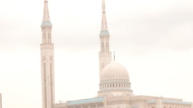 طلبة الشريعة اشترطوا الحشمة وقانون داخلي لمنع التبرج