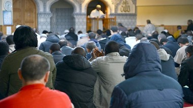 Paris fait appel aux imams algériens pour lutter contre l’extrémisme