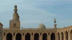 الأذان مُضرّ بالصحة والباك!