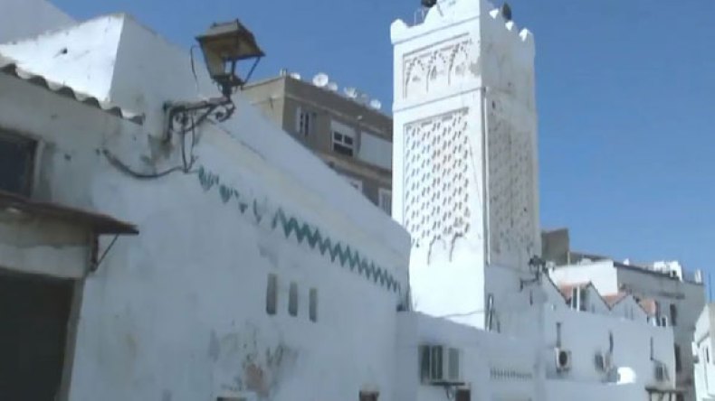 المعلم الذي تخرج منه عبد الرحمان الجيلالي