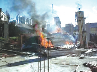 Des éradicateurs détruisent et brûlent une mosquée à Tizi-Ouzou