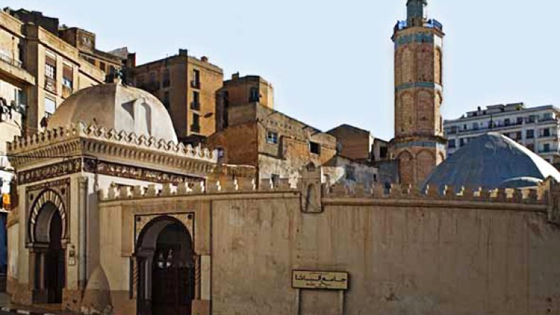 معلم حضاري وديني يطبع جبين الباهية