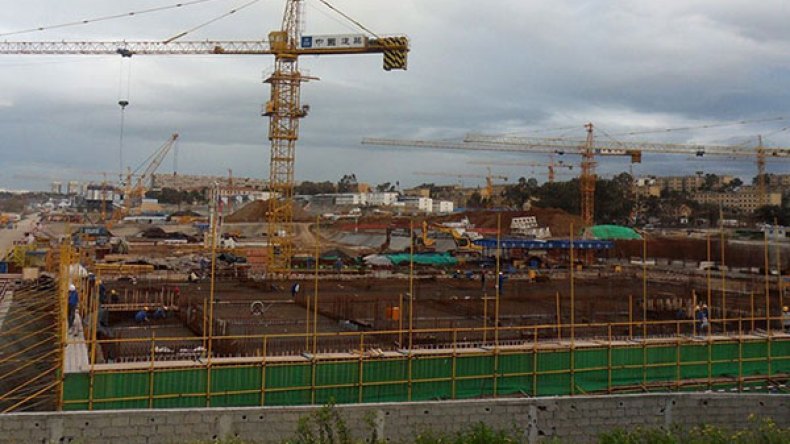 4 مصانع لتحويل الفوسفات.. ورخام جزائري لتزيين المسجد الأعظم