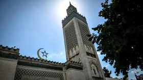 Darmanin annonce le contrôle de 76 mosquées: Une mosquée vandalisée