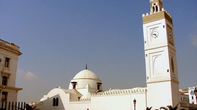 50 مترشحا للتنافس على “مفتي الجزائر”