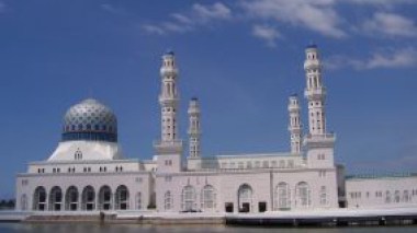 Le Président de l'association religieuse de la mosquée de Marseille sollicite l'appui du gouvernement algérien ‭ ‬