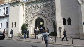 تطبيق قانون “كازنوف” سيؤدي إلى غلق 100 مسجد