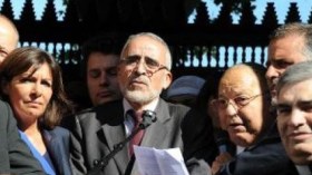 دليل أبو بكر يدافع عن منظمة تصنفها الإمارات “إرهابية”