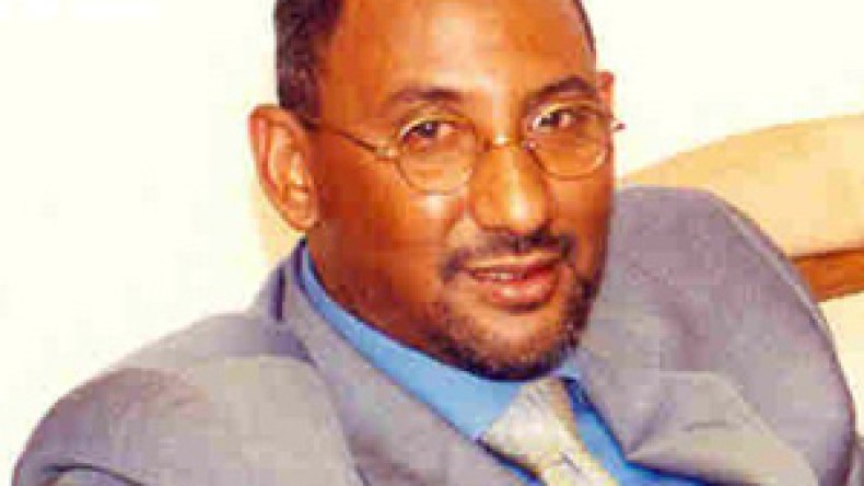 ولد الشافعي يشرع في مفاوضة الإرهابيين لتحرير الرهائن الفرنسيين