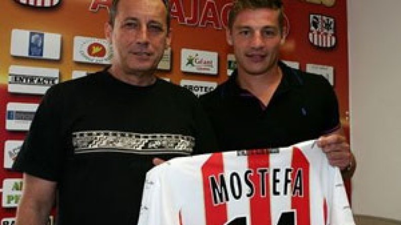 مصطفى  مهدي :  ” اخترت  أجاكسيو  عن  قناعة “