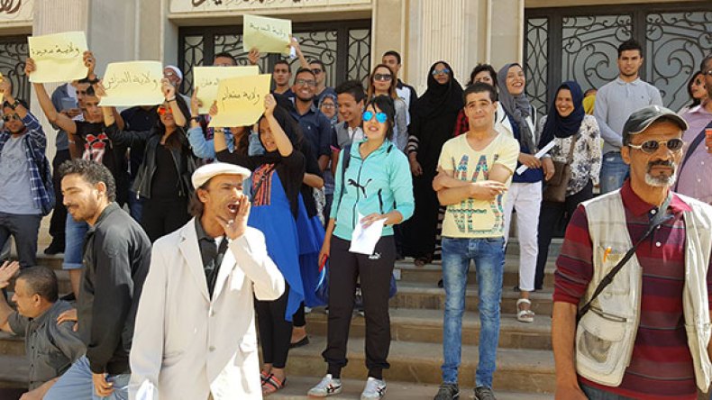 مسرحيو مستغانم يناشدون بوتفليقة إنصافهم