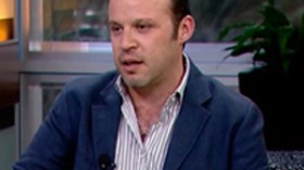 لا‭ ‬يهمني‭ ‬الخوض‭ ‬في‮ ‬السياسة‭ ‬والاحتجاجات‭ ‬السورية‭ ‬ليست‭ ‬ثورة