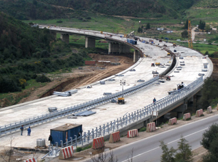 East-West Algerian highway: “The petrol stations will be delivered in 2012”