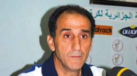 الجزائري سنون مدربا لمنتخب الإمارات للكرة الطائرة