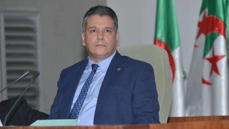 بوشارب يلتقي “السيناتورات” الجدد للأفلان هذا السبت