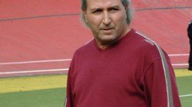 مواسة يقرر تغيير مناصب بعض لاعبي اتحاد العاصمة