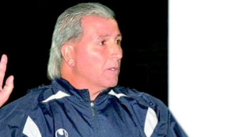 إتحاد عنابة: طليبة‭ ‬يمضى‭ ‬‬ومواسة‭ ‬سيغادر