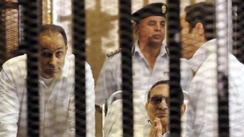 استئناف إعادة محاكمة مبارك ونجليه في قضية قتل متظاهرين