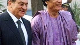 القذافي‭ ‬وصف‭ ‬زين‭ ‬العابدين‭ ‬بالطيب‭ ‬ومبارك‭ ‬بالمتقشف