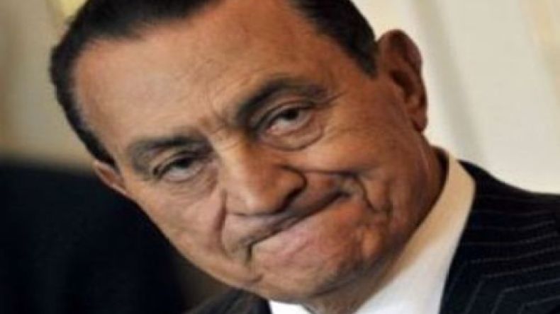 مبارك: تنحيت عن السلطة حفاظاً على أرواح المواطنين