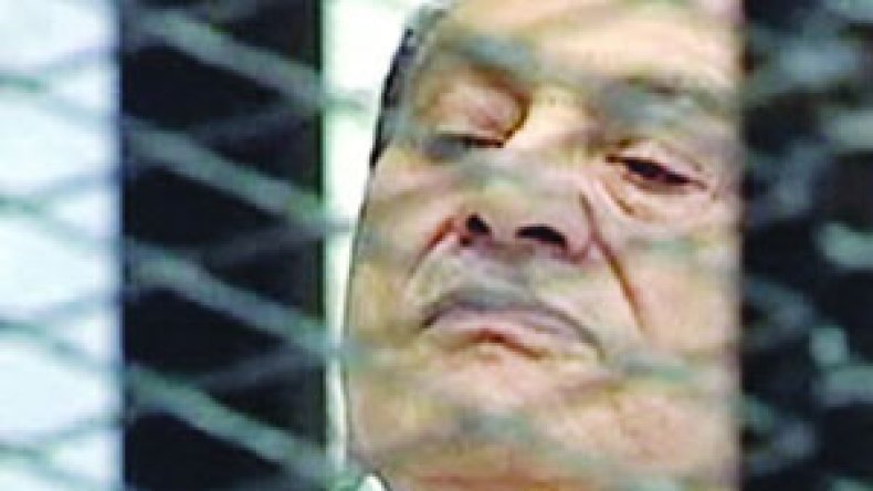 محاكمة مبارك ونجليه والعادلي ستستأنف دون بث تلفزيوني
