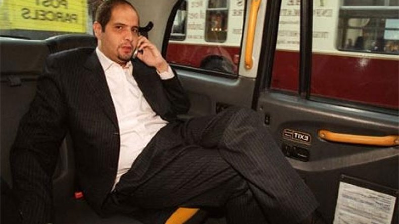 محاكمة عبد المومن خليفة غيابيا في باريس