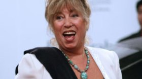 الجمهورية المصرية تصف منى واصف بالجاهلة والمغيبة