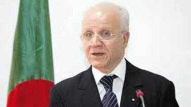 Mourad Medelci : « L’Algérie n’a pas fourni de véhicules militaires à Kadhafi »