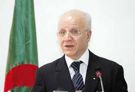 Mourad Medelci : « L’Algérie n’a pas fourni de véhicules militaires à Kadhafi »