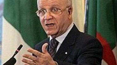 Mourad Medelci : « L'Algérie est à l'abri des événements qu'ont connus la Tunisie et l'Égypte »