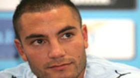 مغني‮ ‬يؤهل‮ ‬اليوم‮ ‬في‮ ‬الخضر‮ ‬وملف‮ ‬يبده‮ ‬وصل‮ ‬أمس