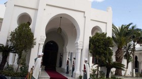 مسودة الدستور.. توسيع صلاحيات مجلس الأمة، وحظر التجوال السياسي