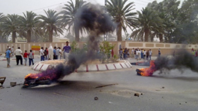 “حراڤة” في مستغانم يخربون مرافق عمومية والدرك يطلق عيارات تحذيرية